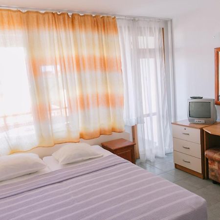 Hronos Hotell Nesebar Exteriör bild
