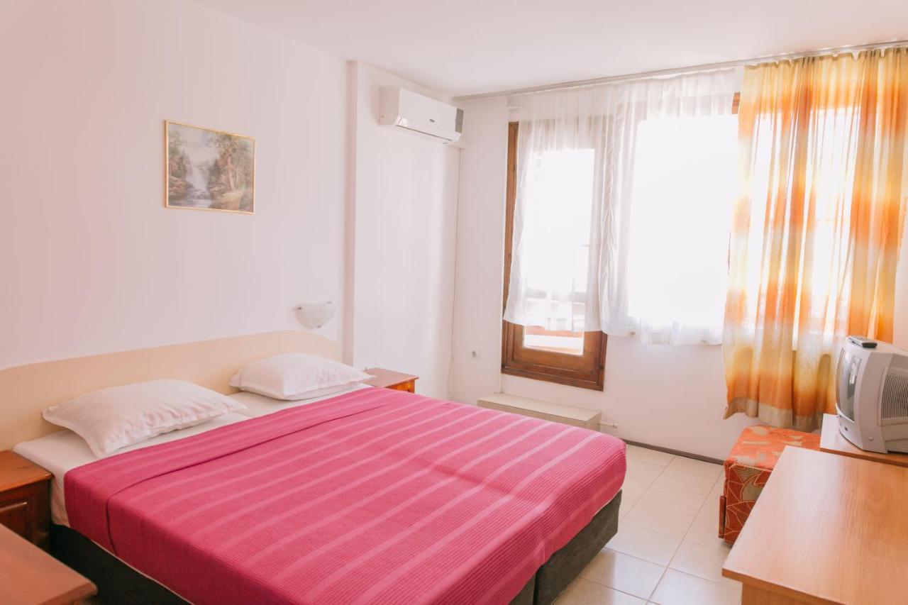 Hronos Hotell Nesebar Exteriör bild