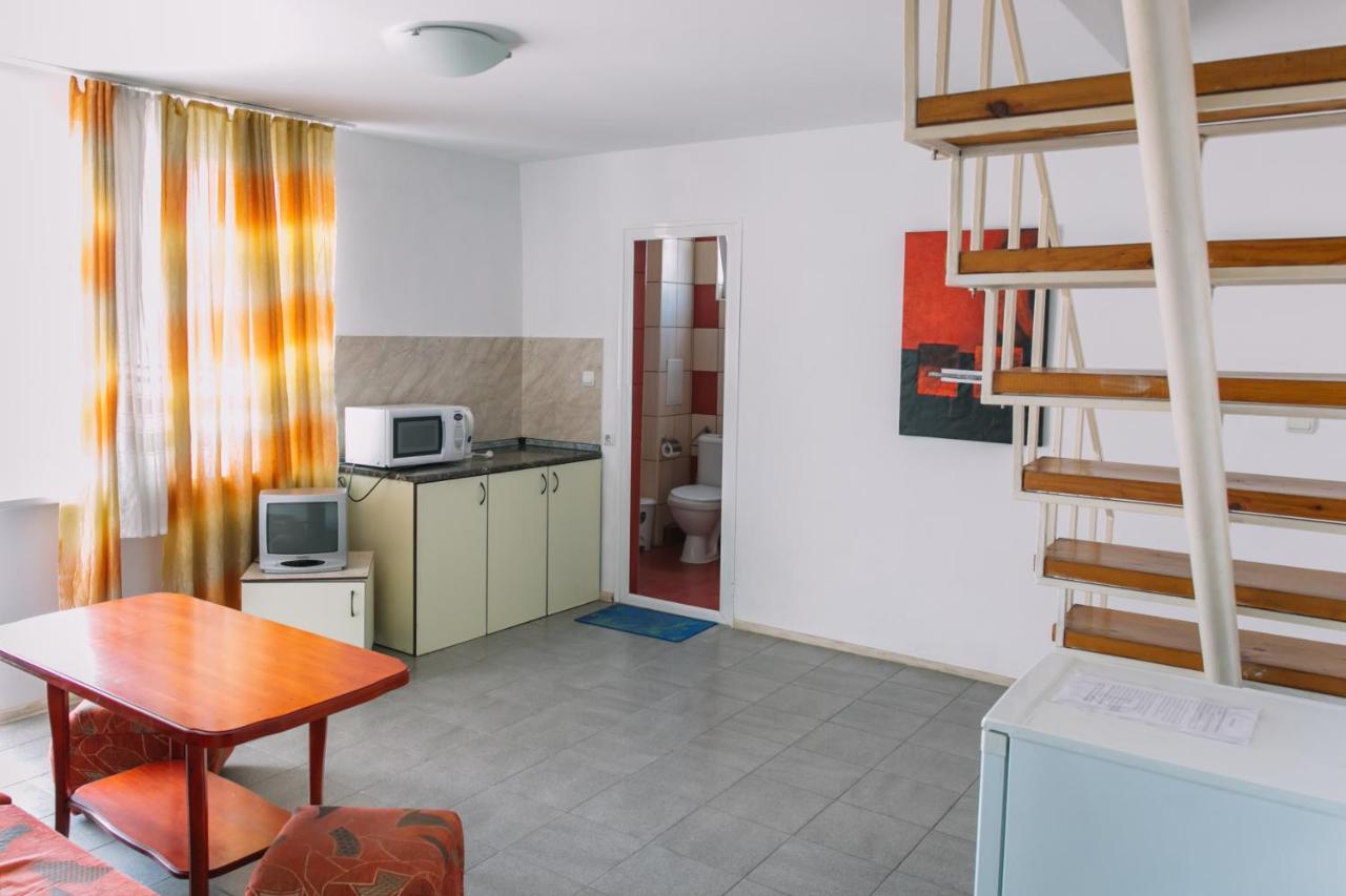 Hronos Hotell Nesebar Exteriör bild